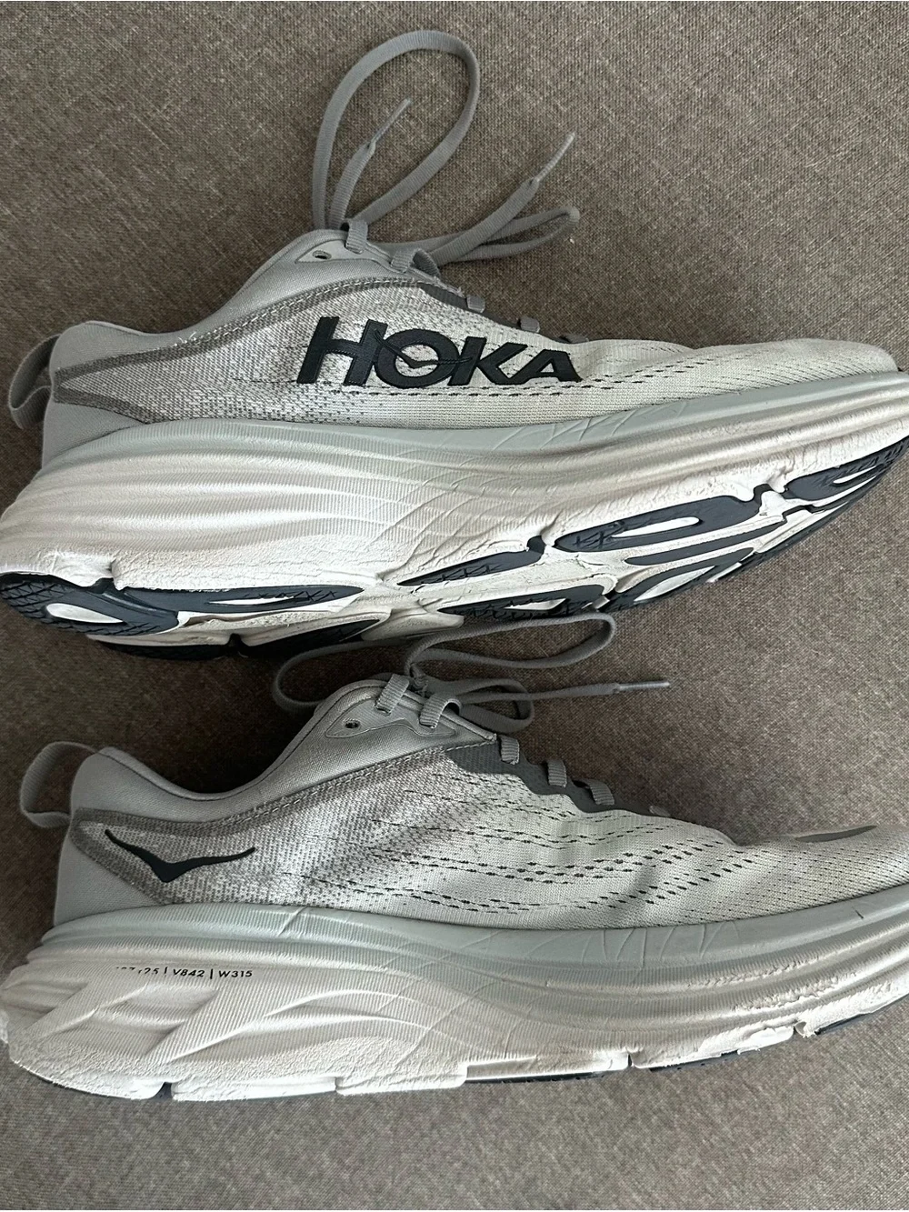 Men’s Hoka Bondi 8 Gray
